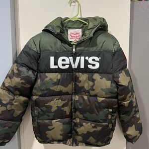 Levi's Kids Camo Puffer Jacket in Green and Black